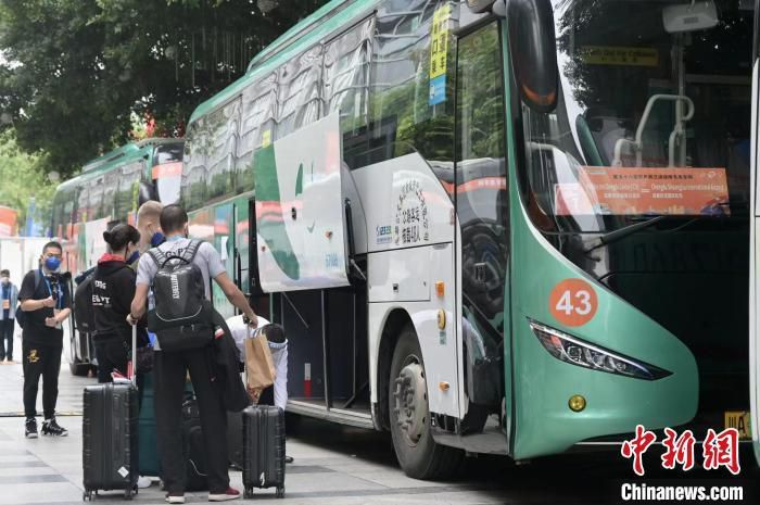 今年夏天，金大仪离开蓉城助教位置后，成都蓉城俱乐部一直在寻找新的教练以填补空缺。